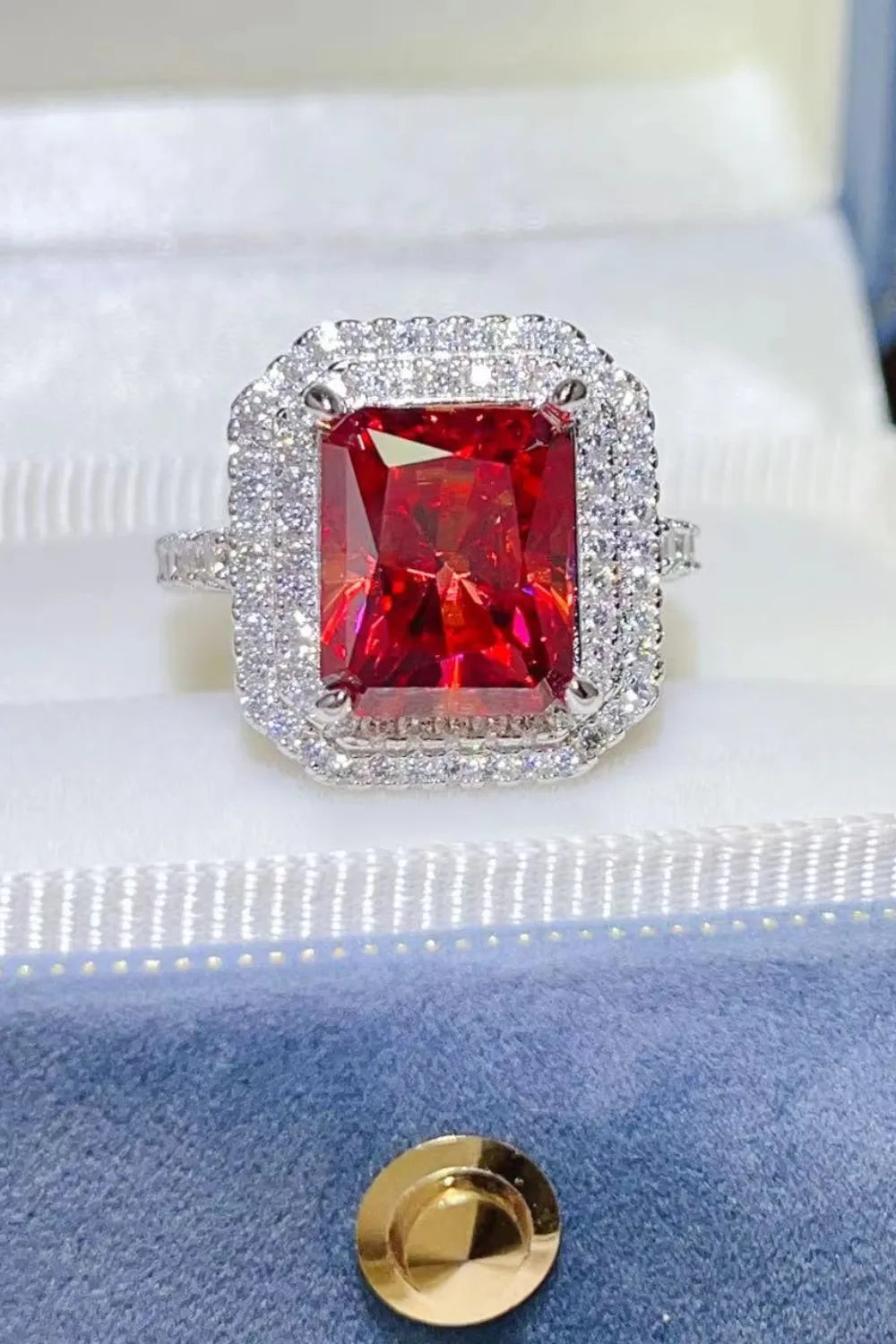 2 Carat Moissanite Ring in 925 Sterling Silver with Platinum-Plating and Gift Box