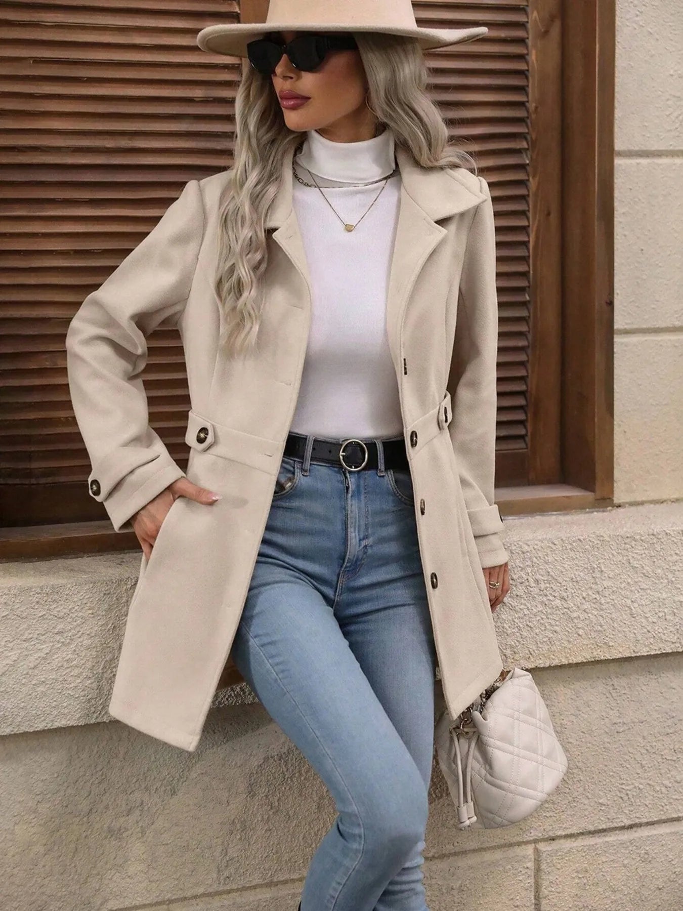 Chic Button-Up Long Sleeve Coat in 100% Polyester – Sleek Design & Comfortable Fit for All Occasions