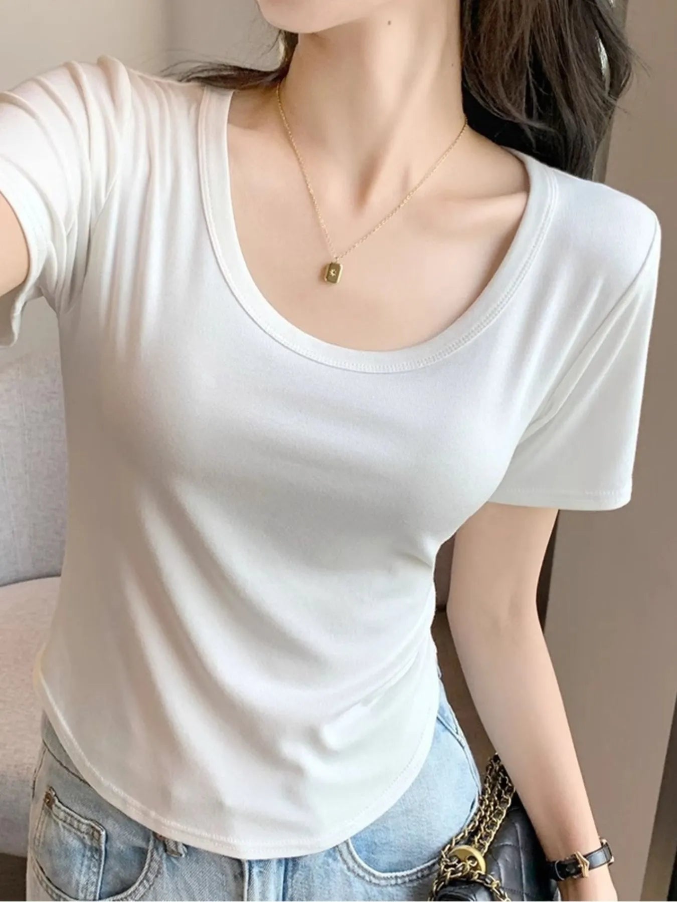 Plus Size 100% Polyester Round Neck Short Sleeve T-Shirt for Women - Slightly Stretchy Comfort