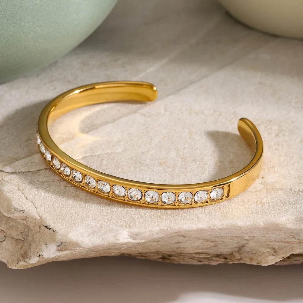 Elegant 18K Gold-Plated Stainless Steel Bracelet with Zircon Inlay - Timeless Fashion Accessory