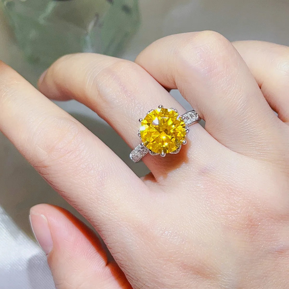 5 Carat Moissanite Ring in 925 Sterling Silver – Ethical Luxury with Brilliant Sparkle