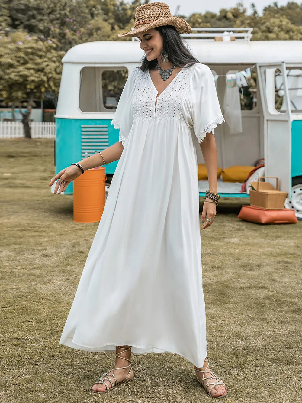 Elegant Lace Detail Eyelet V-Neck Half Sleeve Dress - Perfect for Any Occasion