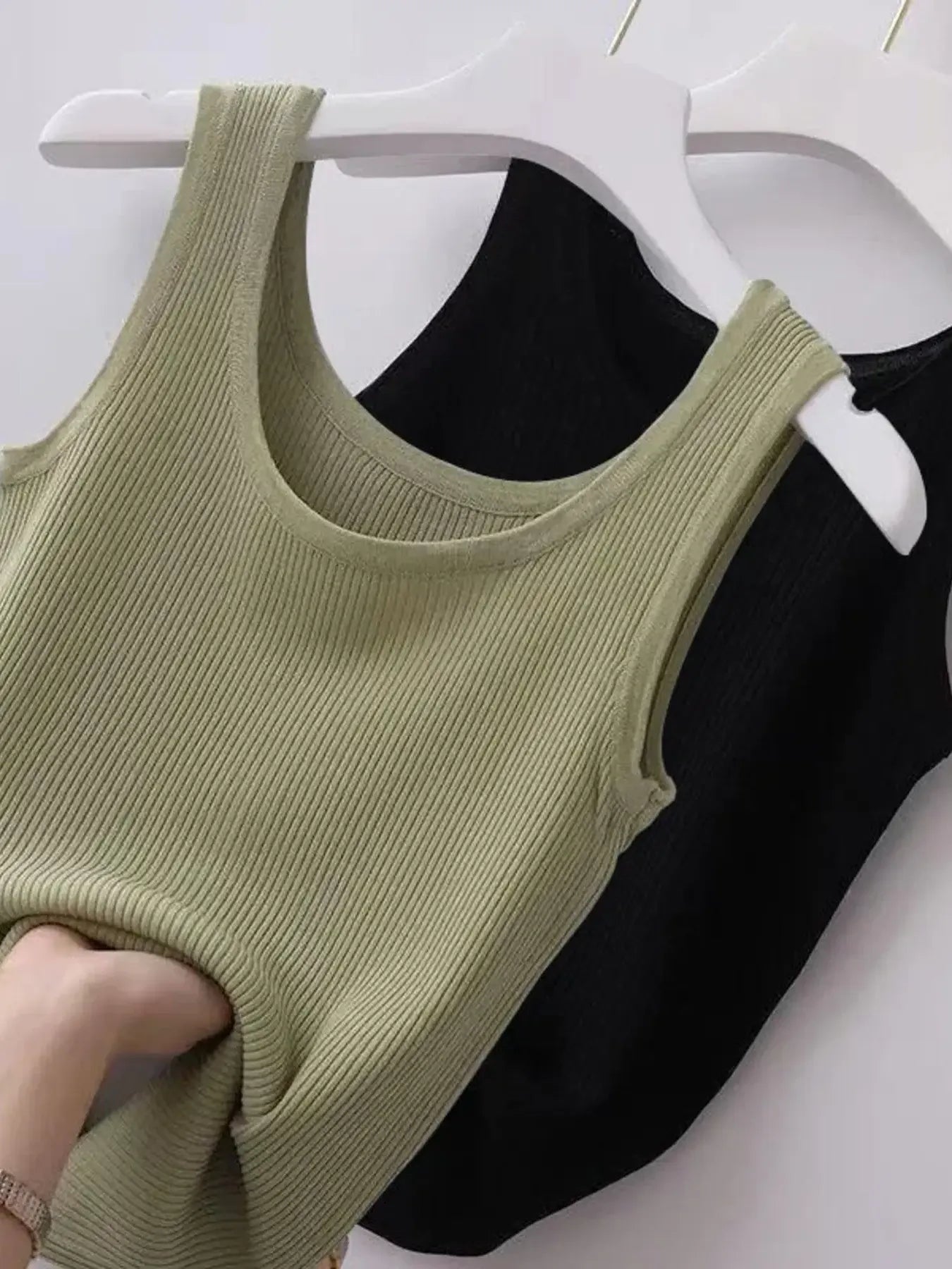 Plus Size Ribbed Knit Scoop Neck Tank Top