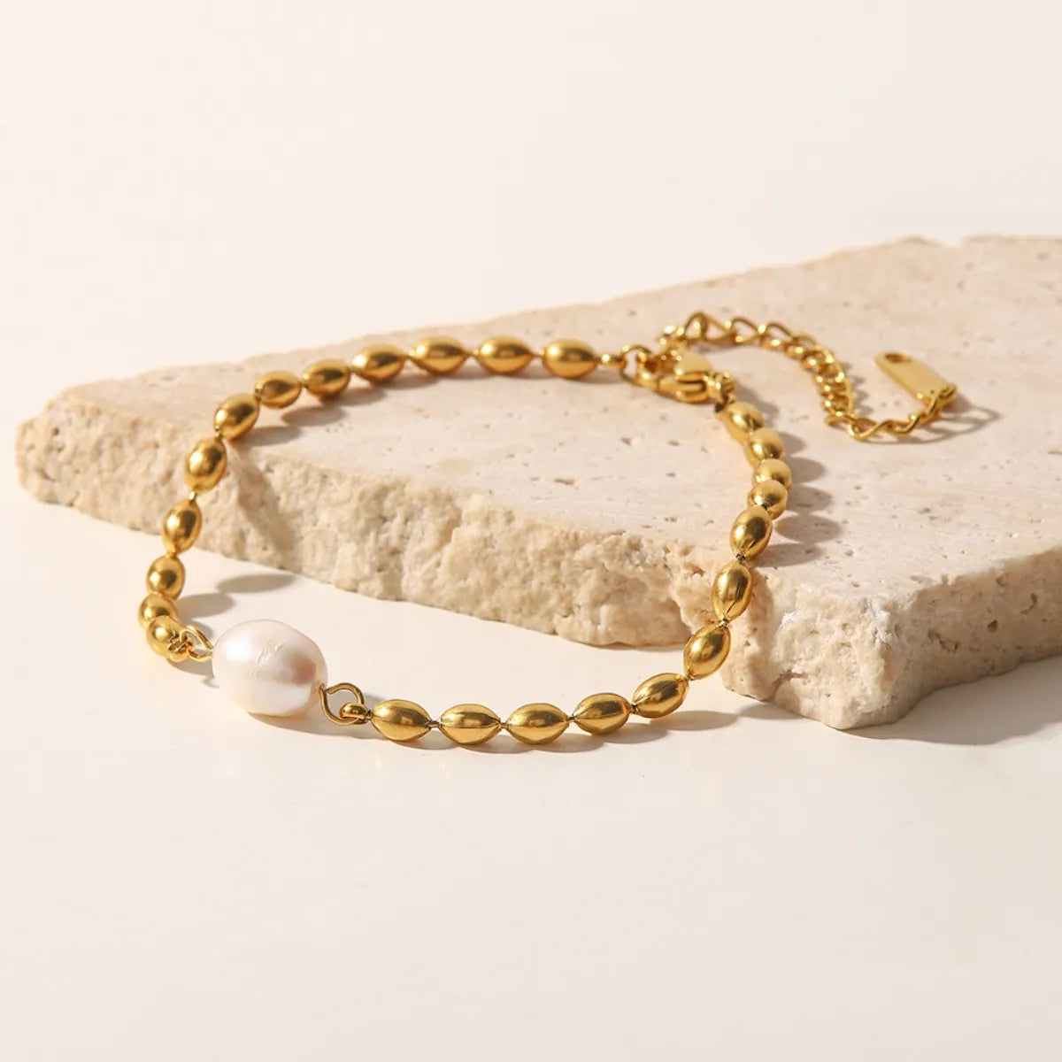 Pearl and Gold Chain Jewelry Set with Necklace and Bracelet