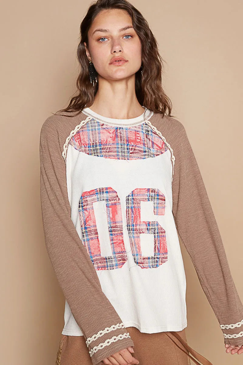 Vintage-Inspired Plaid Number 06 Raglan Sleeve T-Shirt for Casual Street Style