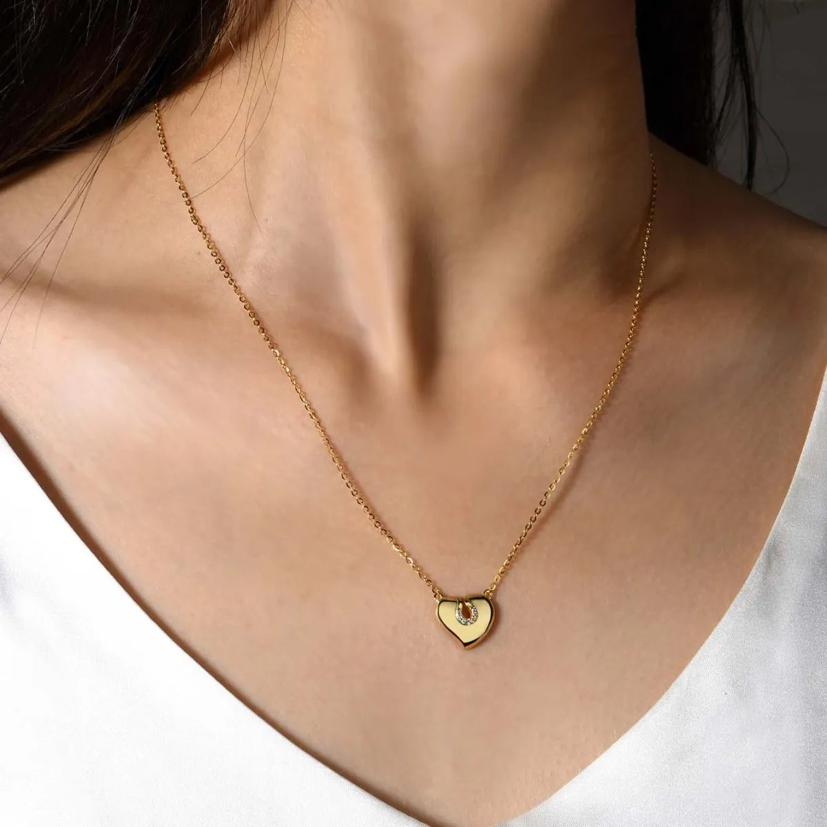 Moissanite Heart Necklace in 925 Sterling Silver with 18K Gold-Plating - Elegant Jewelry Piece