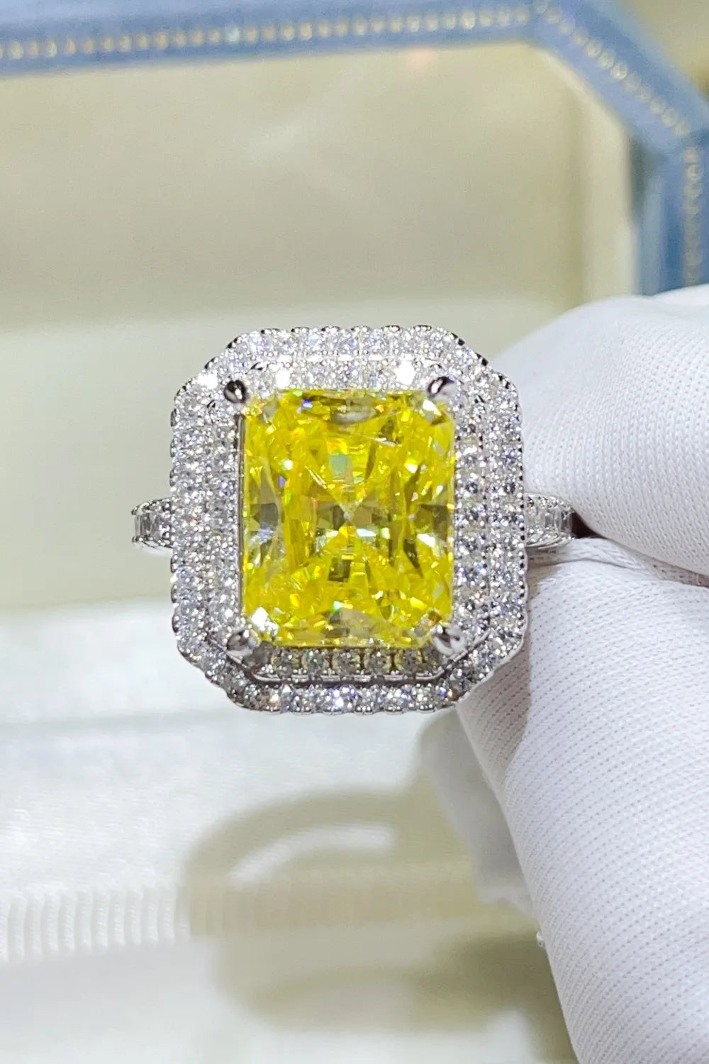 Elegant 2 Carat Moissanite Ring in 925 Sterling Silver, Platinum-Plated, Perfect for Any Occasion