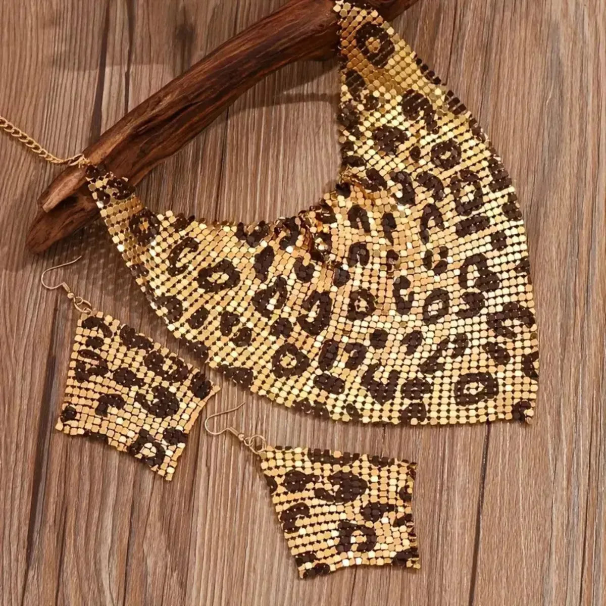 Stylish 2-Piece Leopard Jewelry Set - 18K Gold-Plated Necklace and Earrings