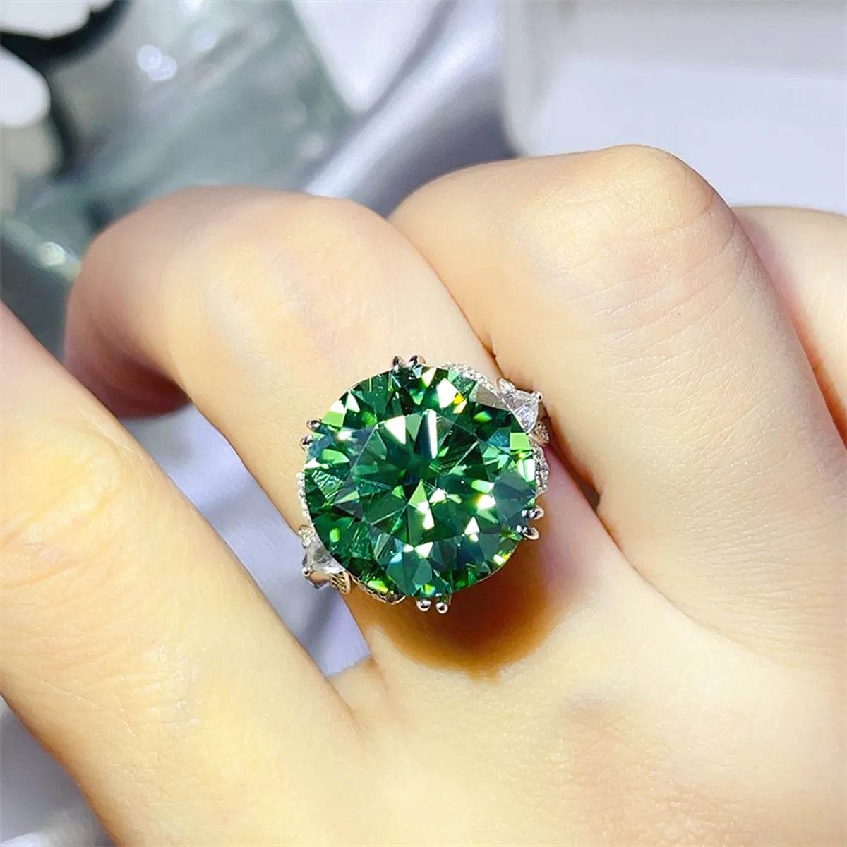 10 Carat Moissanite Ring in 925 Sterling Silver with Matching Box and Certificate