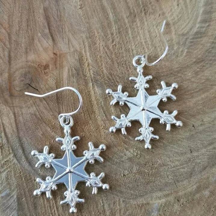 Elegant Silver-Plated Snowflake Earrings - Unique Alloy Jewelry for Winter Style - Store 42