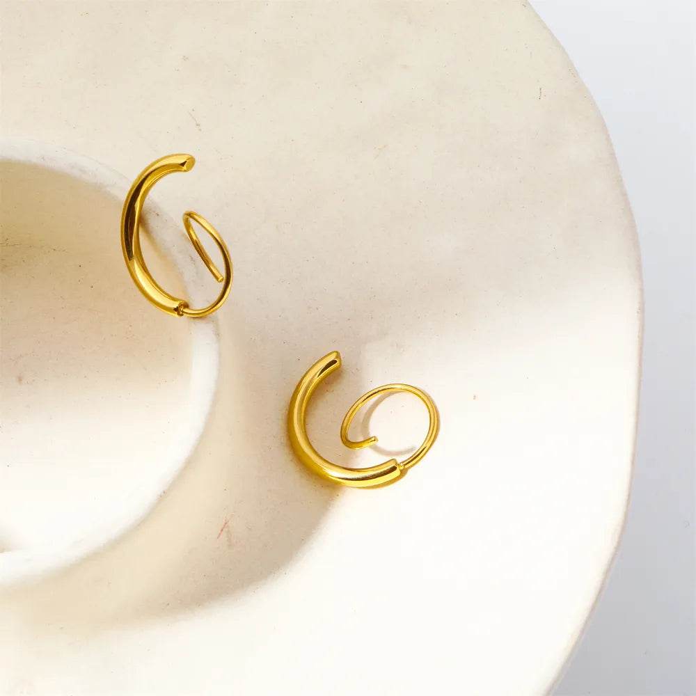 Elegant 18K Gold-Plated Stainless Steel Spiral Earrings - Lightweight Modern Design - Store 42