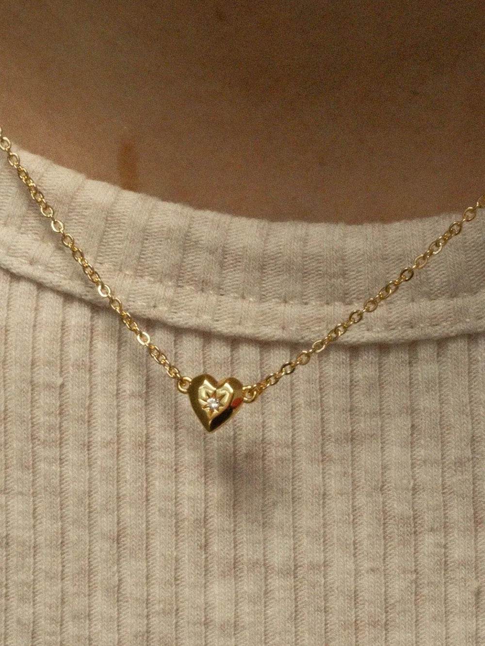 Elegant Zircon Heart Pendant Necklace in 14K Gold-Plated Copper, One Size