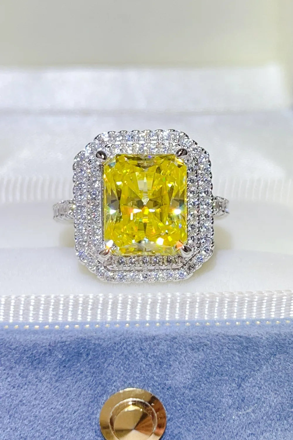 Elegant 2 Carat Moissanite Ring in 925 Sterling Silver, Platinum-Plated, Perfect for Any Occasion