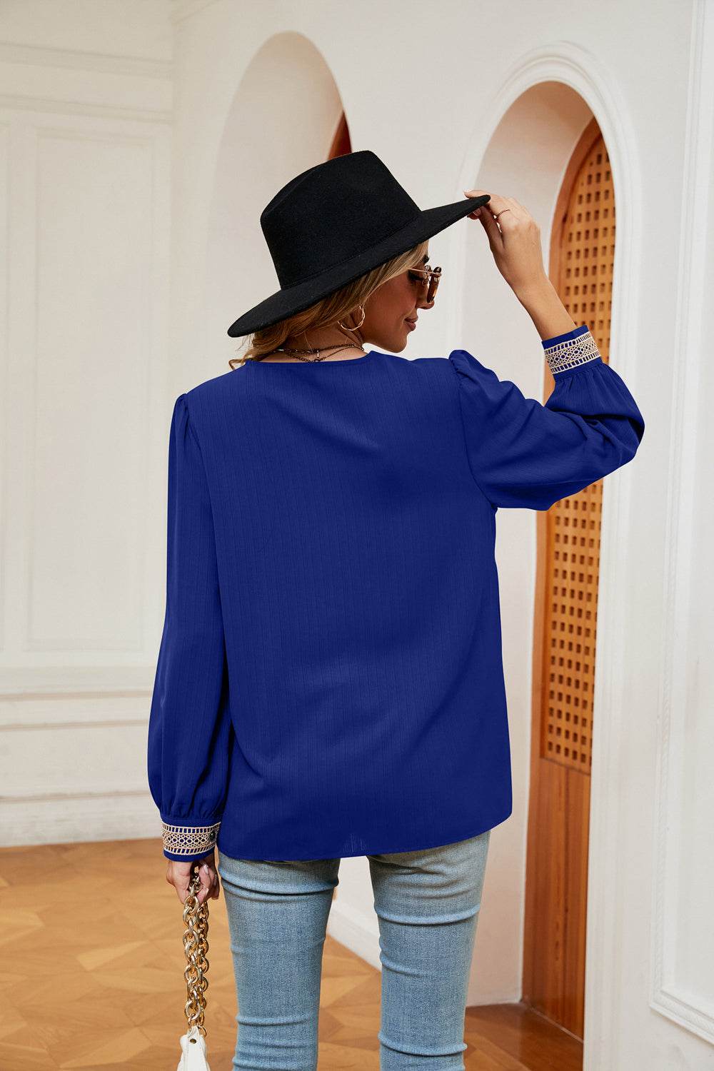 Stylish Contrast Puff Sleeve Blouse - Opaque, Slightly Stretchy, 100% Polyester