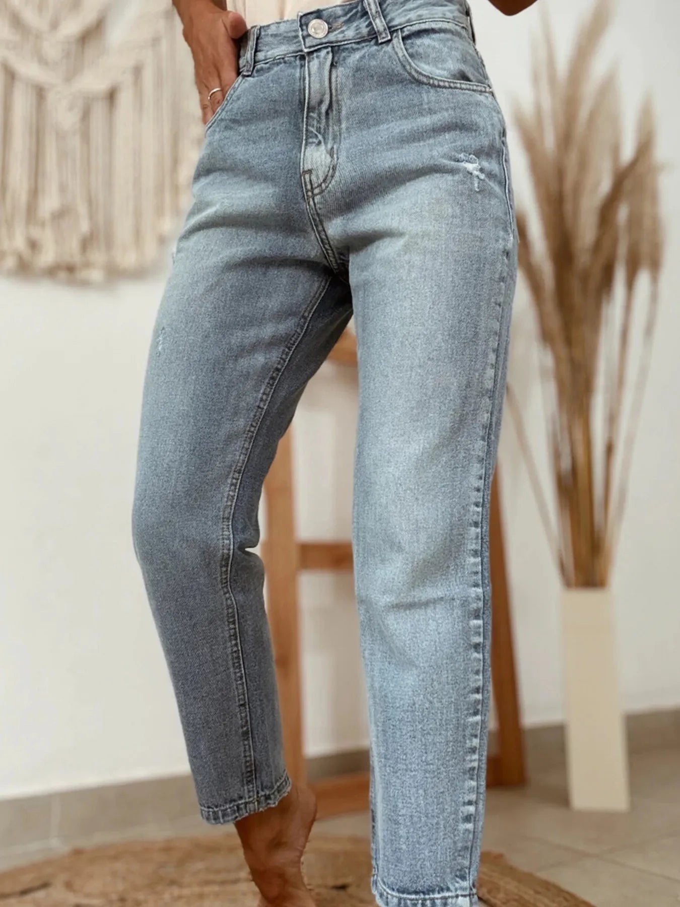 Distressed Ankle-length Straight Jeans