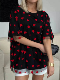 Trendy Heart Print Oversized T-Shirt in 100% Polyester – Stylish and Comfy Casual Wear - Store 42