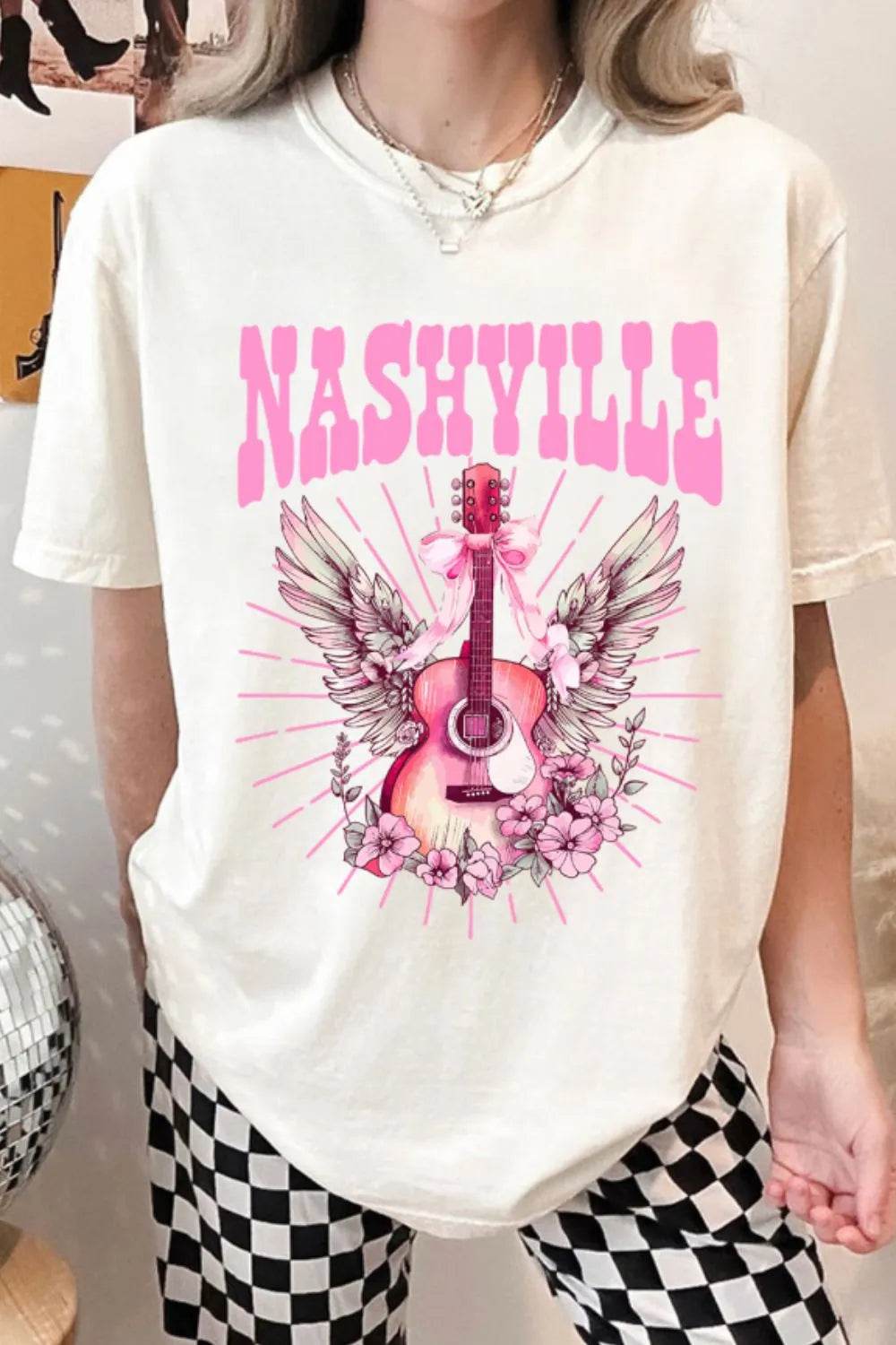 Slightly Stretchy Graphic Round Neck T-Shirt - 62% Polyester, 32% Cotton, 6% Elastane