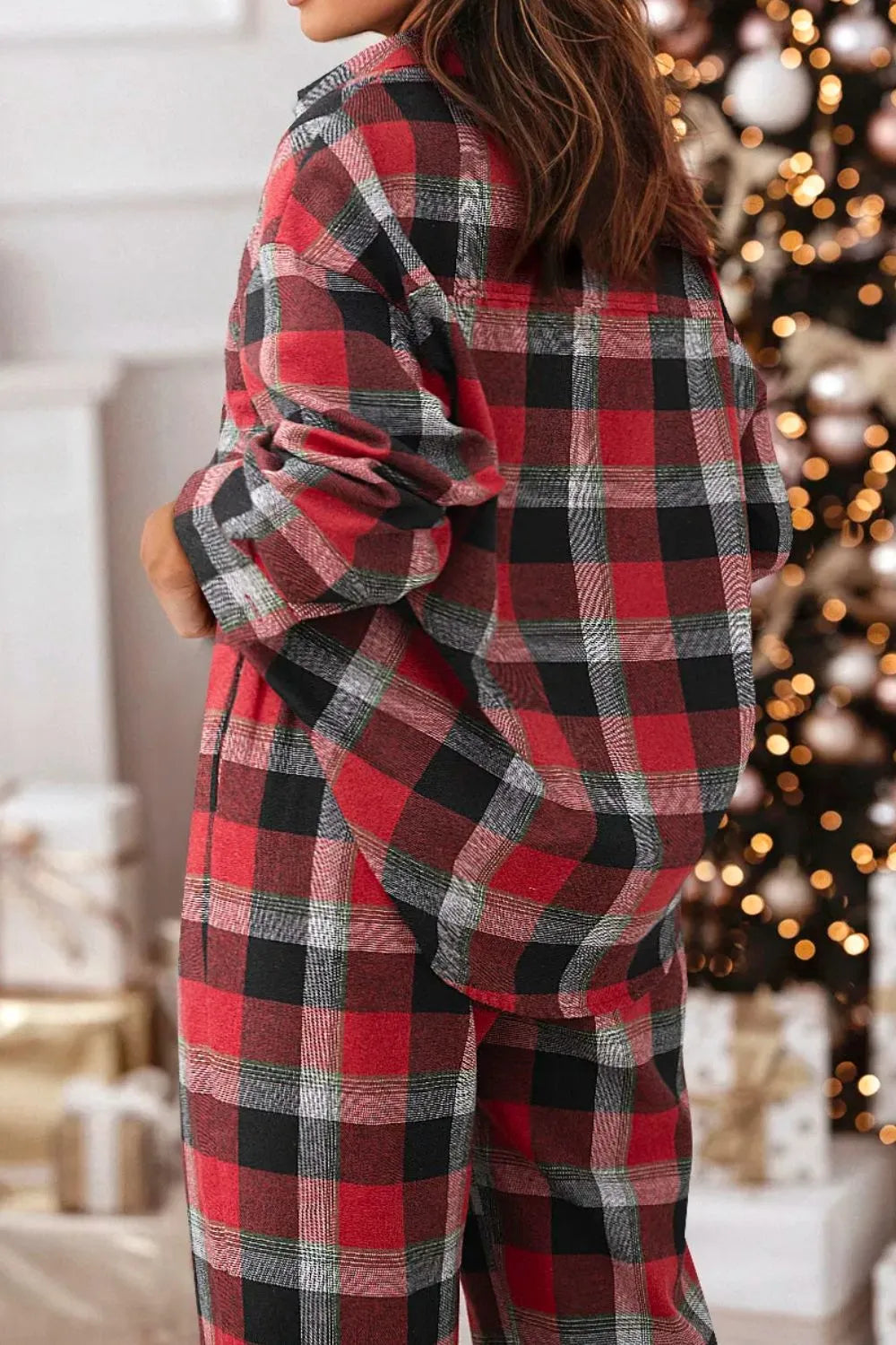 Plaid Long Sleeve Top and Pants Lounge Set with Pockets - Cozy Opaque 2-Piece Outfit