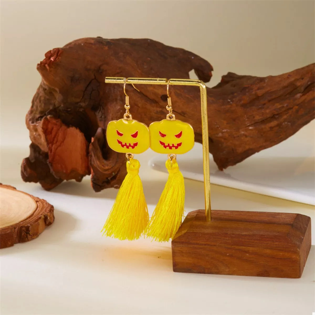 Pumpkin Tassel / One Size