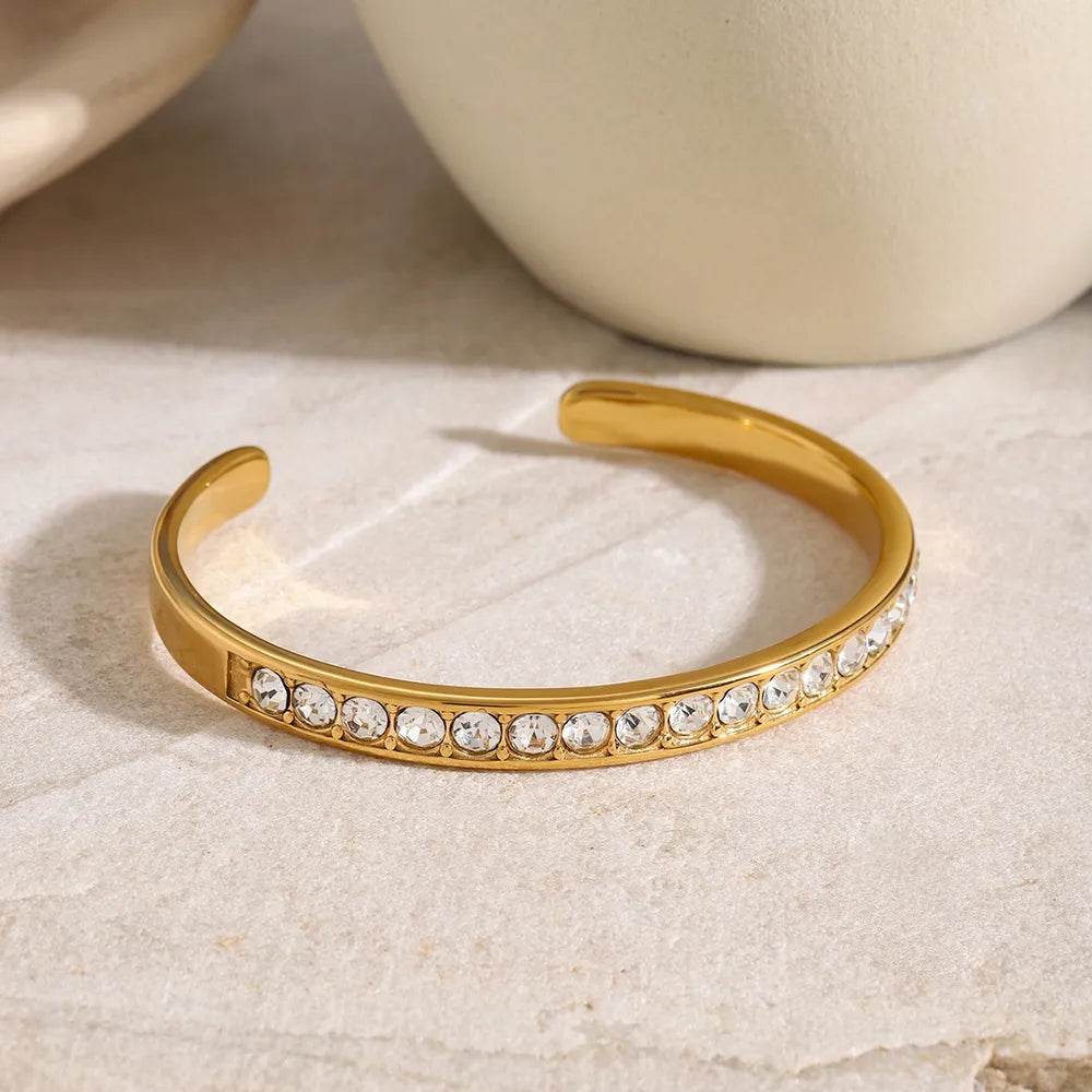 Elegant 18K Gold-Plated Stainless Steel Bracelet with Zircon Inlay - Timeless Fashion Accessory - Store 42