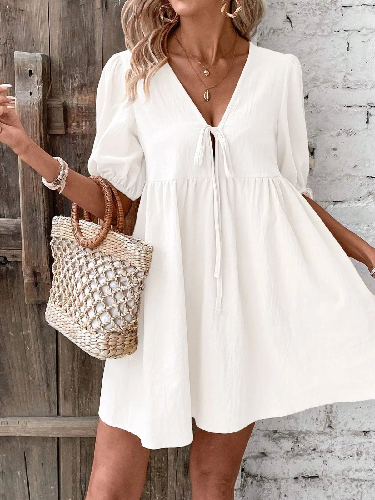 White / S