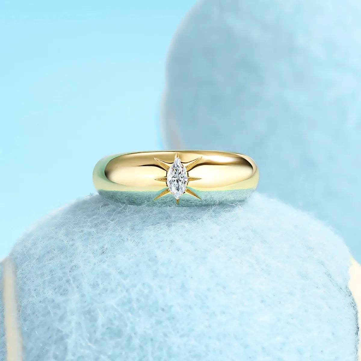 Elegant 925 Sterling Silver Moissanite Ring with 0.1ct Gemstone - Stunning 18K Gold-Plated Design