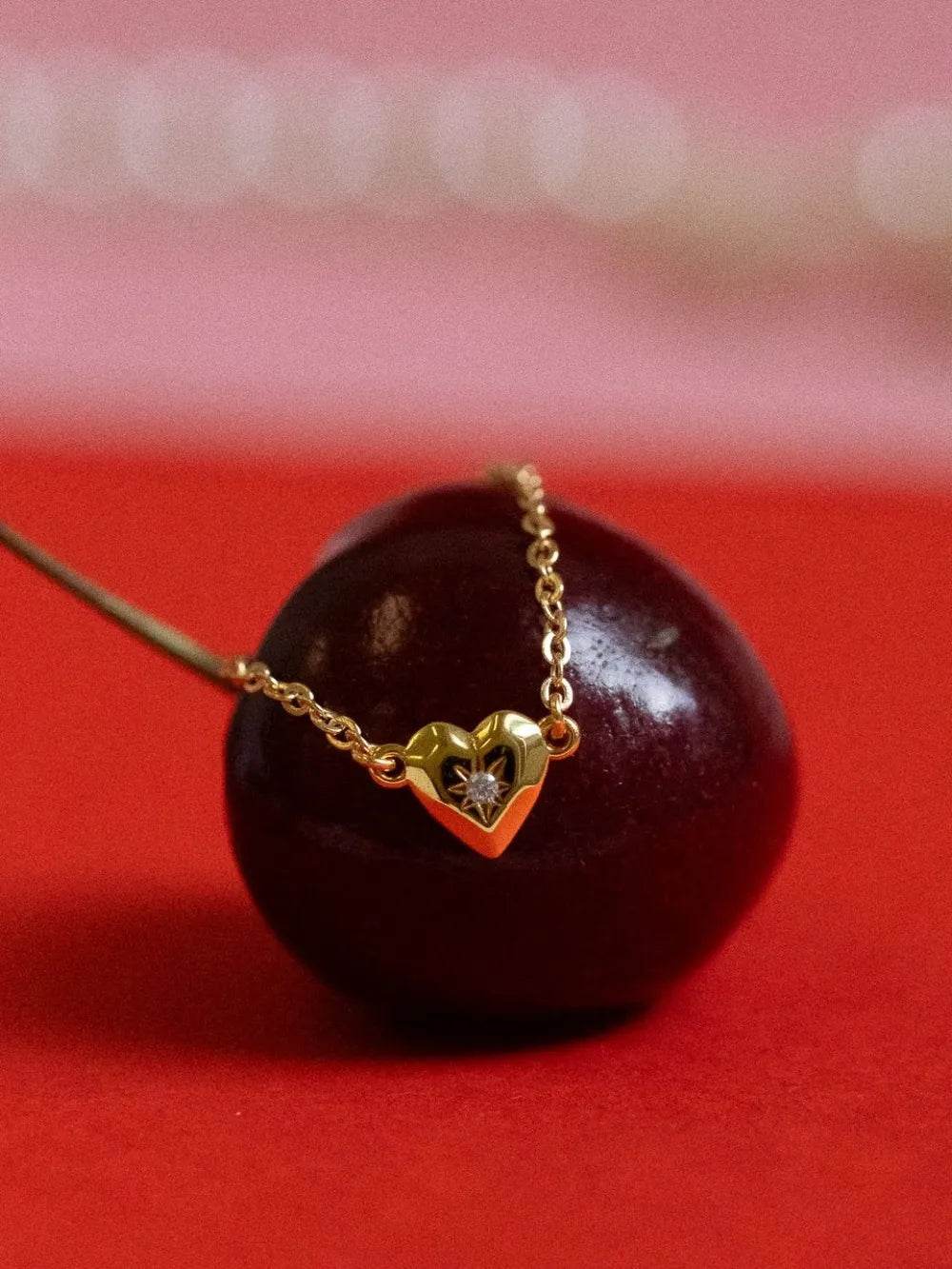 Elegant Zircon Heart Pendant Necklace in 14K Gold-Plated Copper, One Size