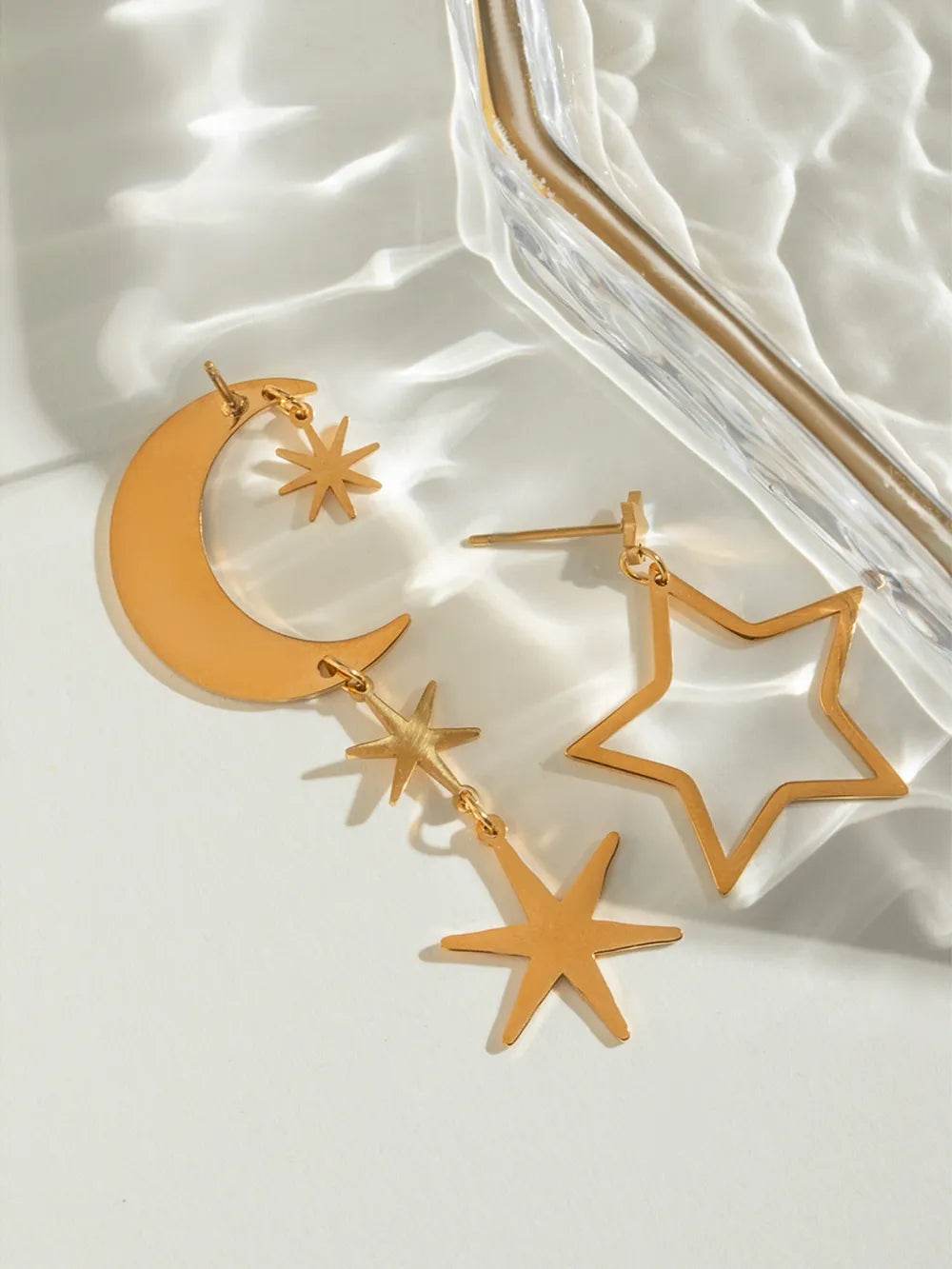 18K Gold-Plated Dangle Earrings with Moon and Star Design - Stylish and Unique Jewelry - Store 42