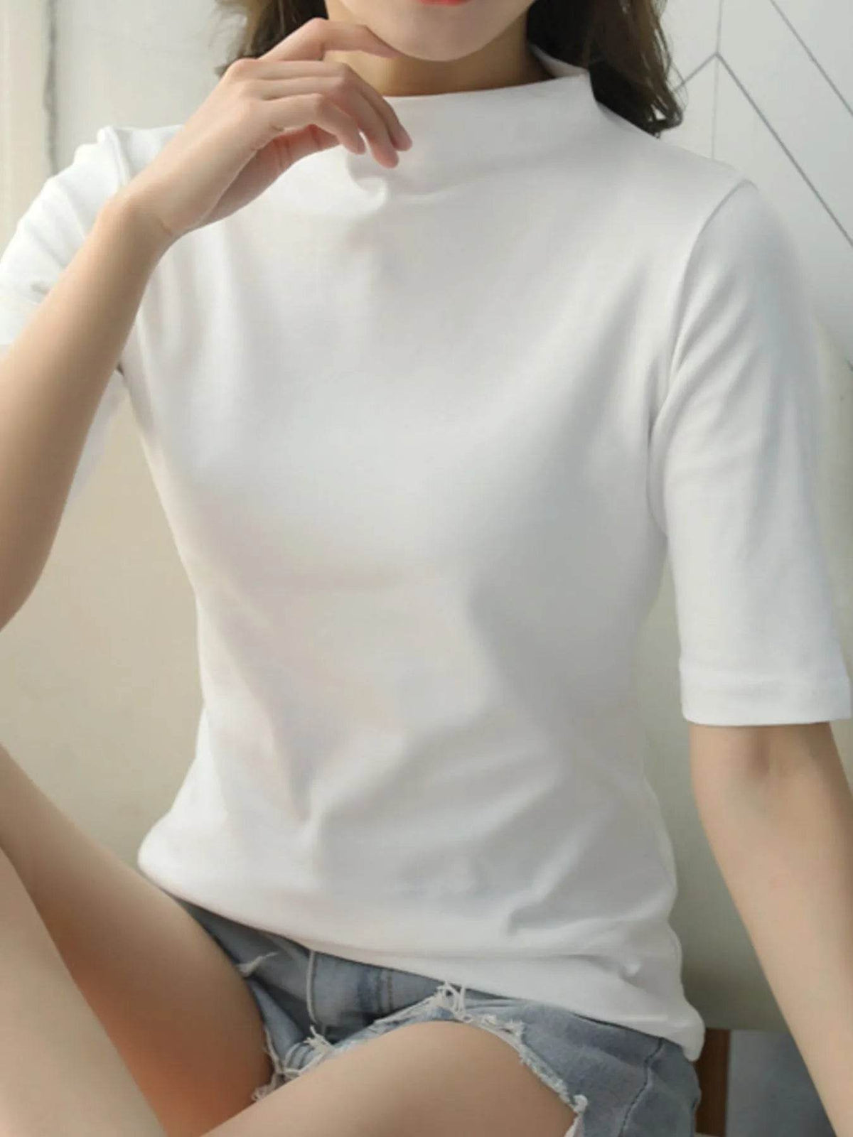White / M