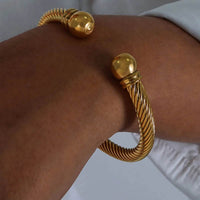 18K Gold-Plated Stainless Steel Twisted Cable Cuff Bracelet - Stylish and Durable Design - Store 42