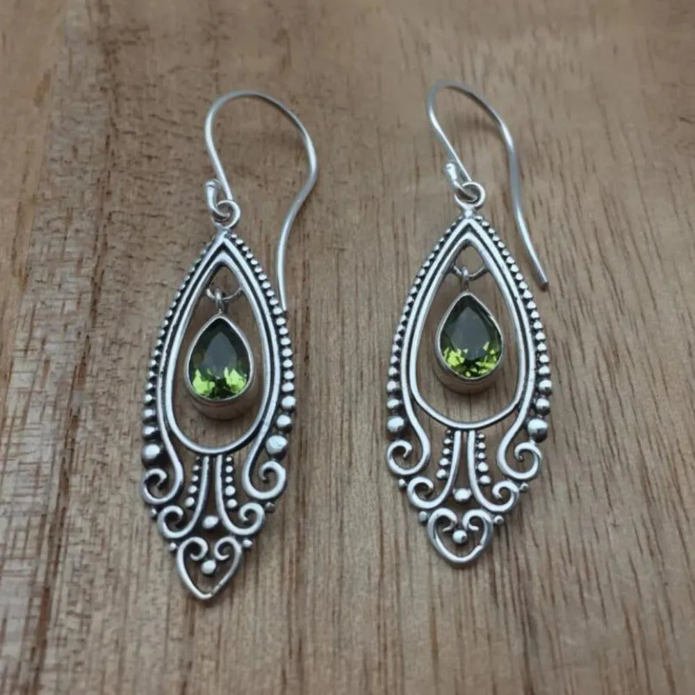 Stylish Alloy Rhinestone Cutout Earrings - Elegant Sparkle for Every Occasion