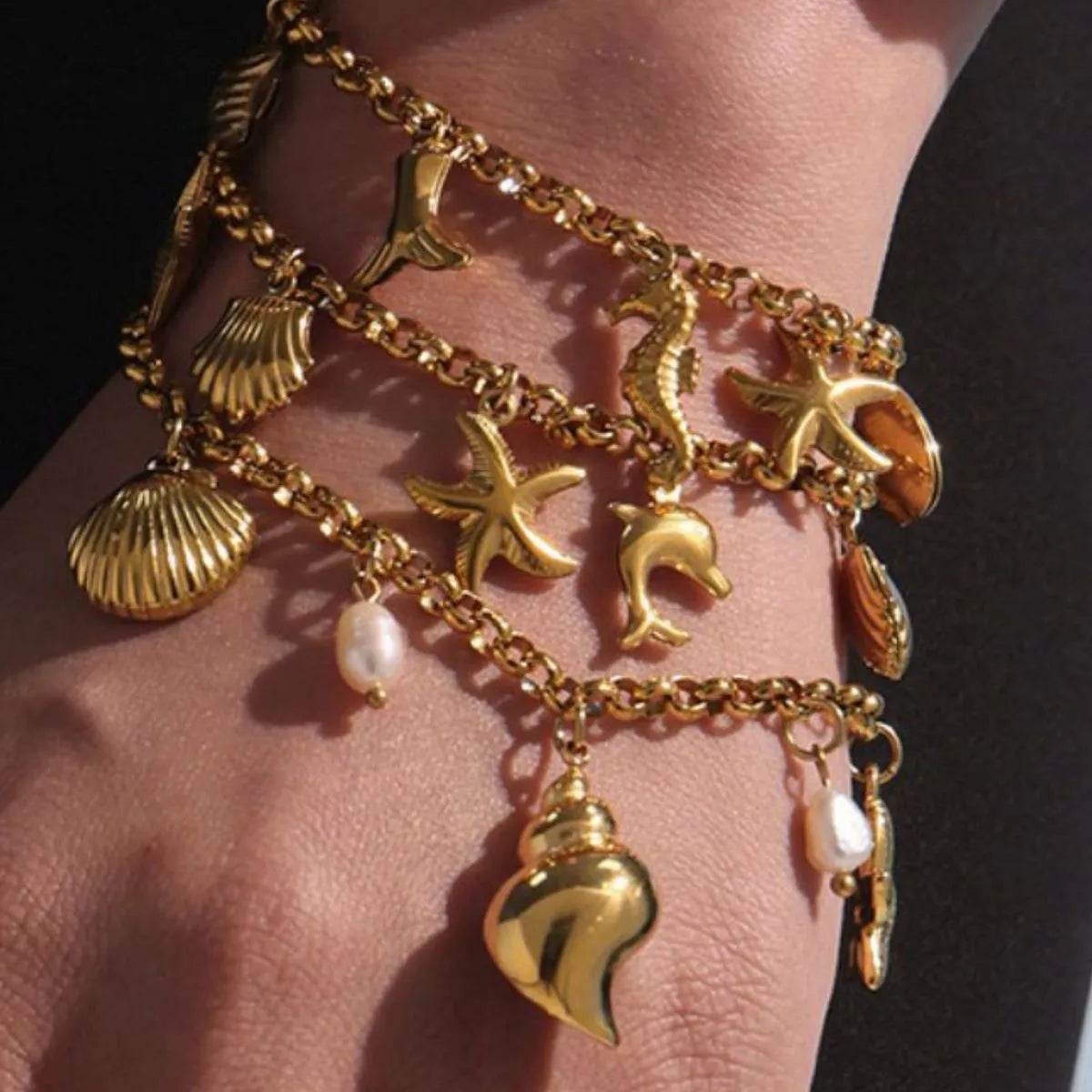18K Gold-Plated Stainless Steel Sea Shell Charm Bracelet - Elegant Beach-Inspired Jewelry