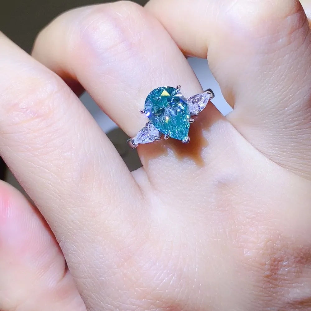 2 Carat Moissanite Ring in 925 Sterling Silver with Platinum Plating - Elegant and Sparkling Jewelry