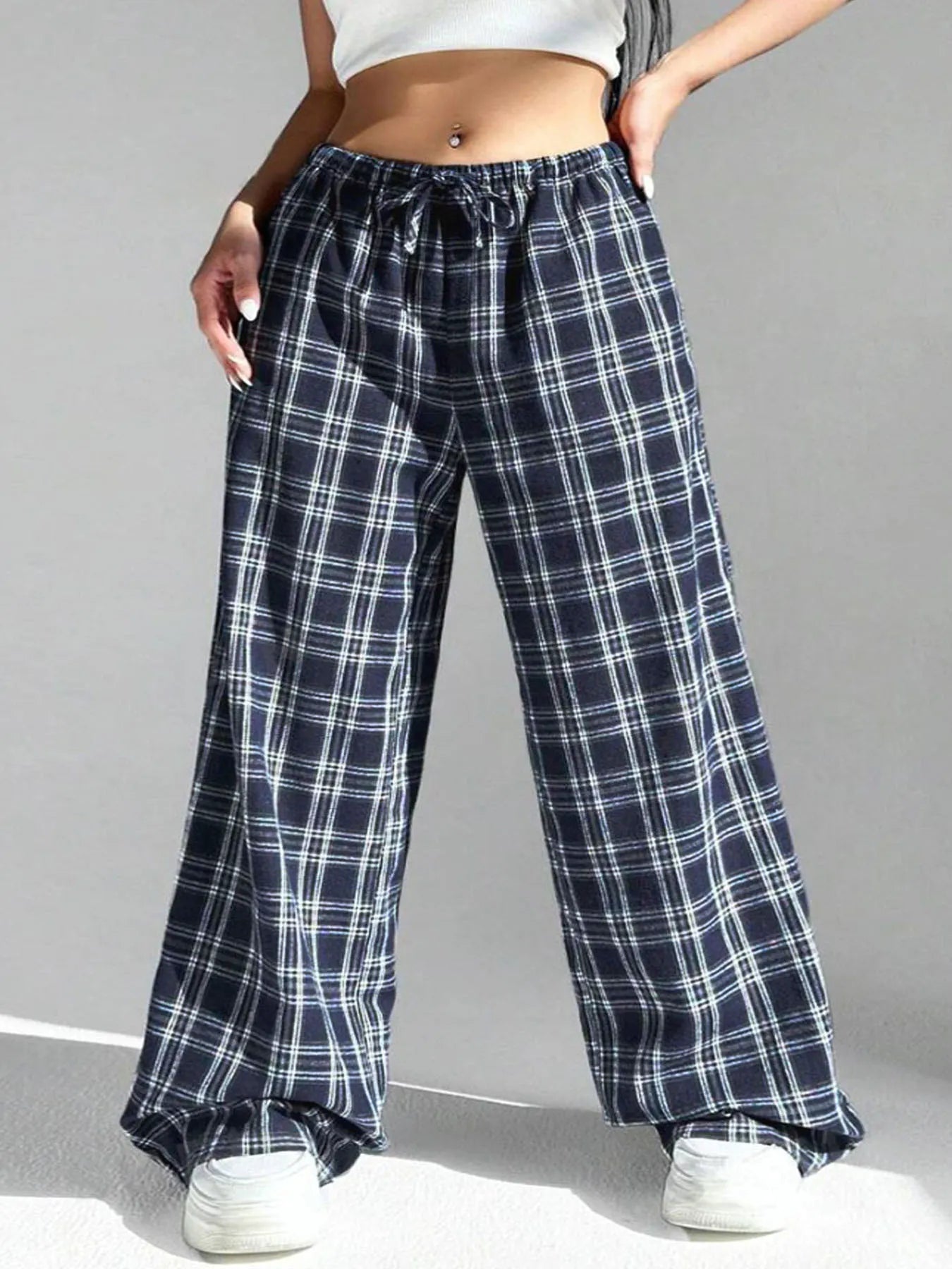 Plaid Wide Leg Drawstring Pants with Pockets - Comfortable and Stylish for Every Occasion