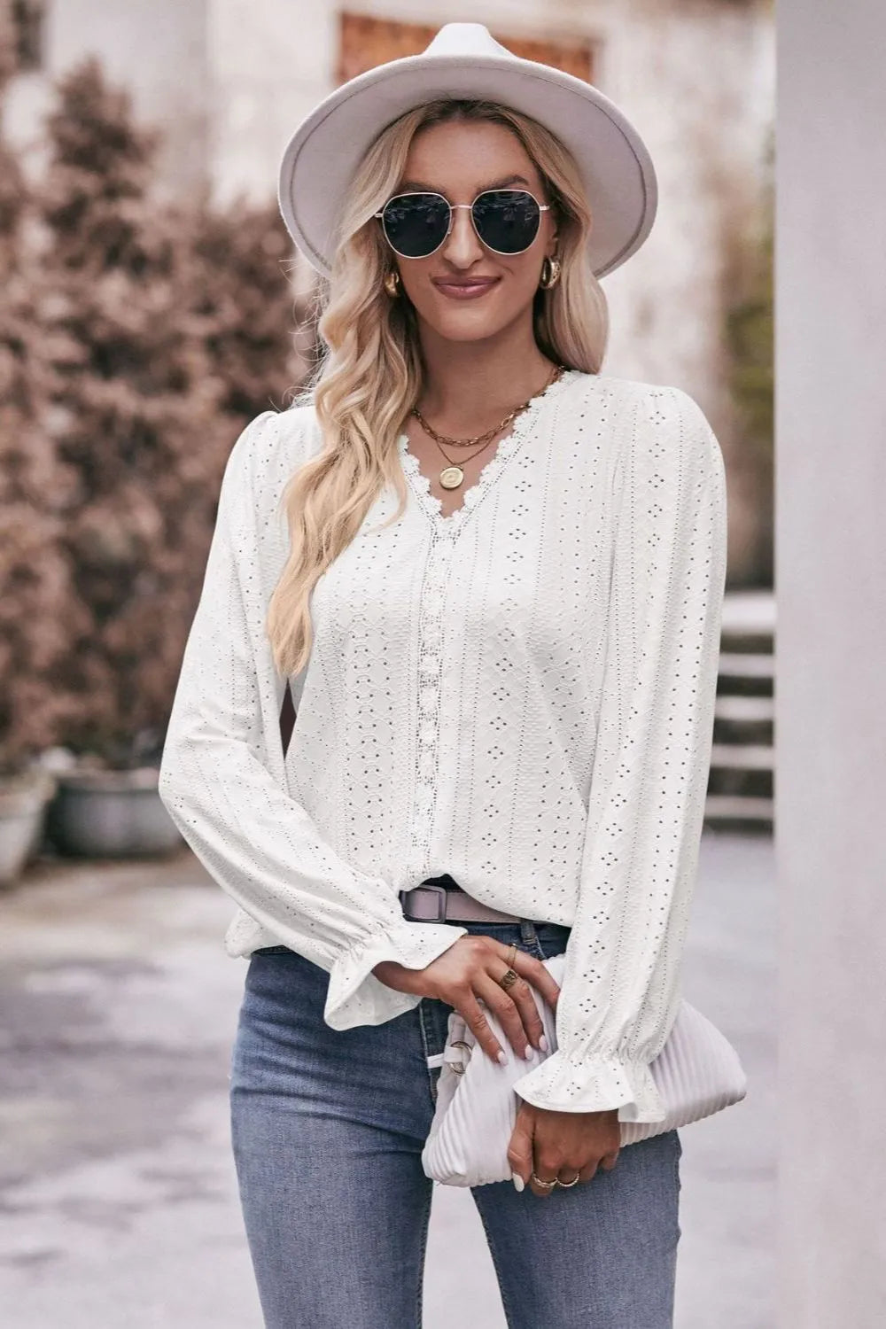 White / S