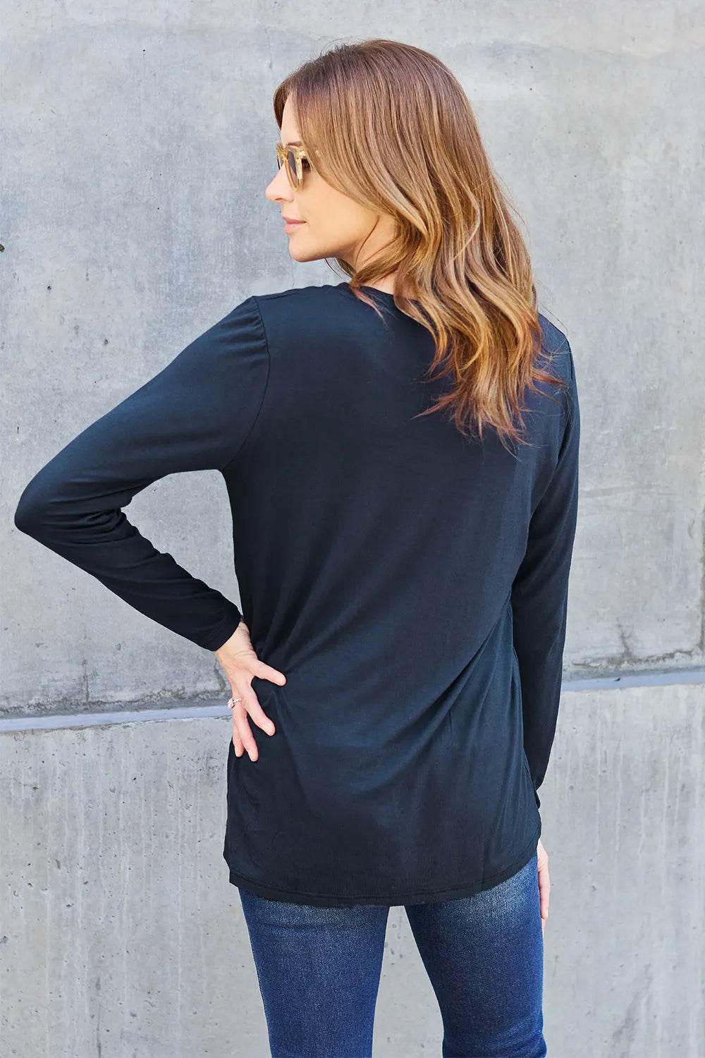 Basic Bae Women's Full Size Round Neck Long Sleeve Top with Pockets and Moderate Stretch - Store 42