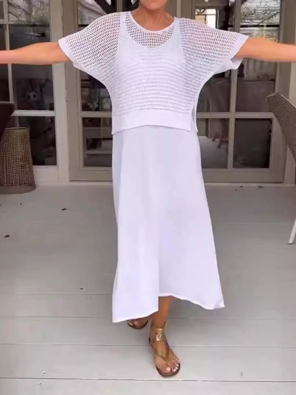 White / S