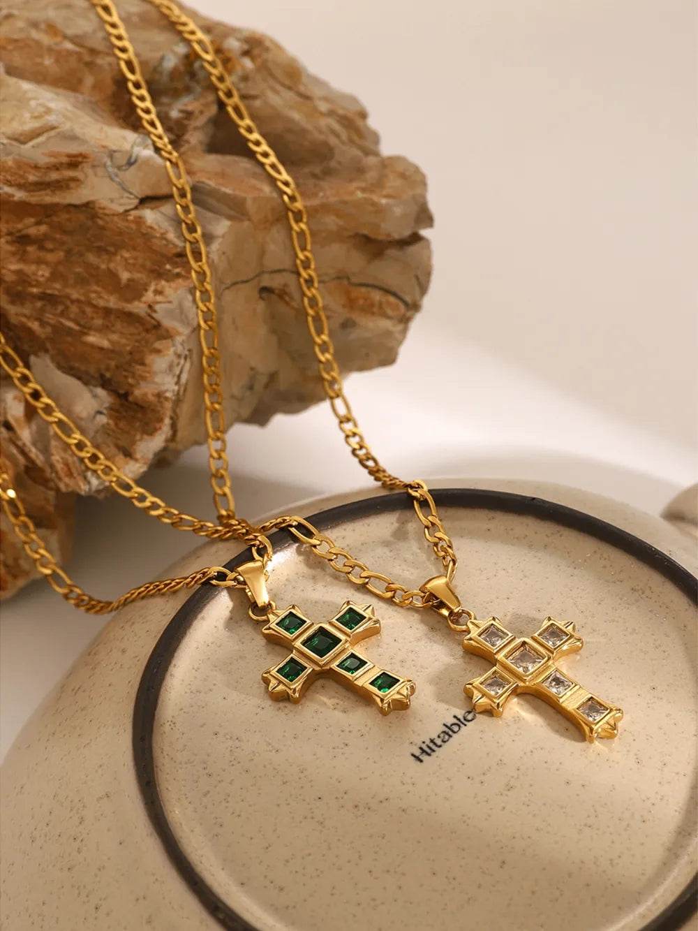 18K Gold-Plated Stainless Steel Zircon Cross Pendant Necklace - Elegant Christian Jewelry