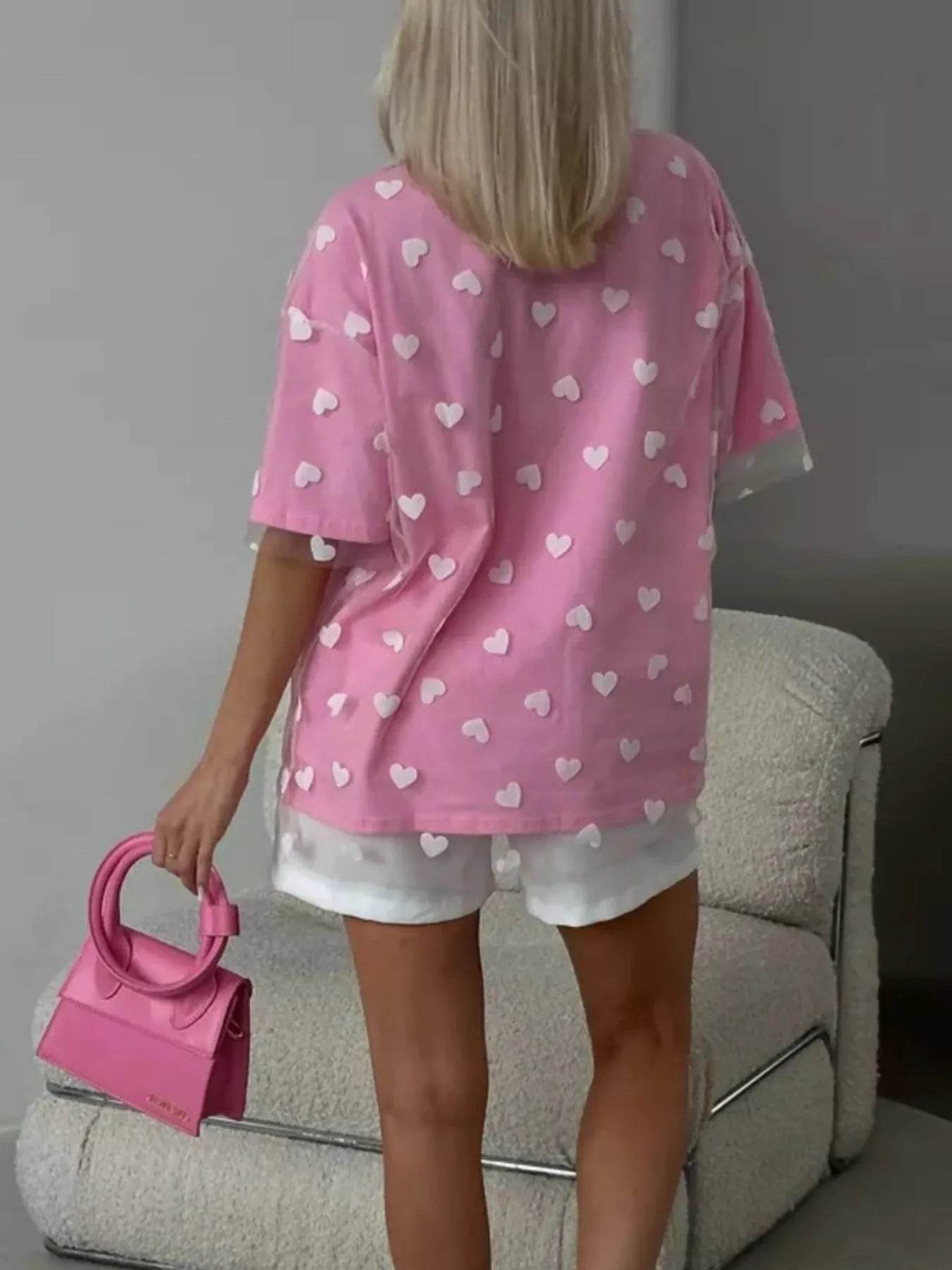 Trendy Heart Print Oversized T-Shirt in 100% Polyester – Stylish and Comfy Casual Wear - Store 42