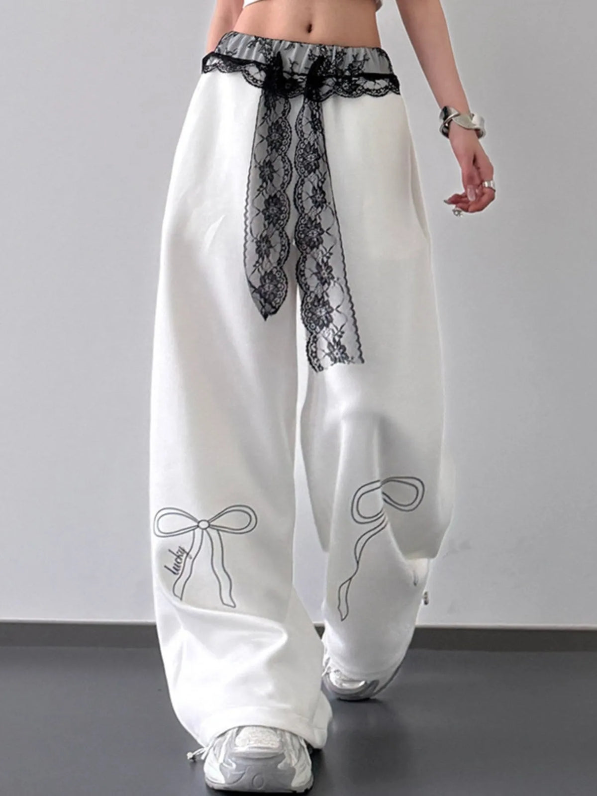 White / S