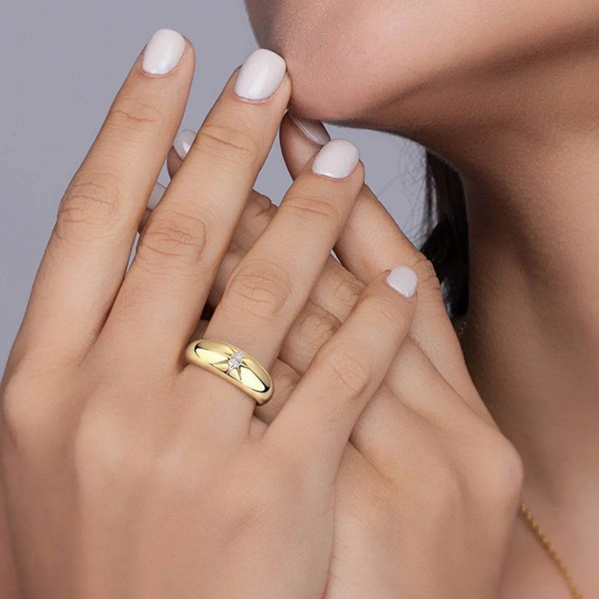 Elegant 925 Sterling Silver Moissanite Ring with 0.1ct Gemstone - Stunning 18K Gold-Plated Design - Store 42