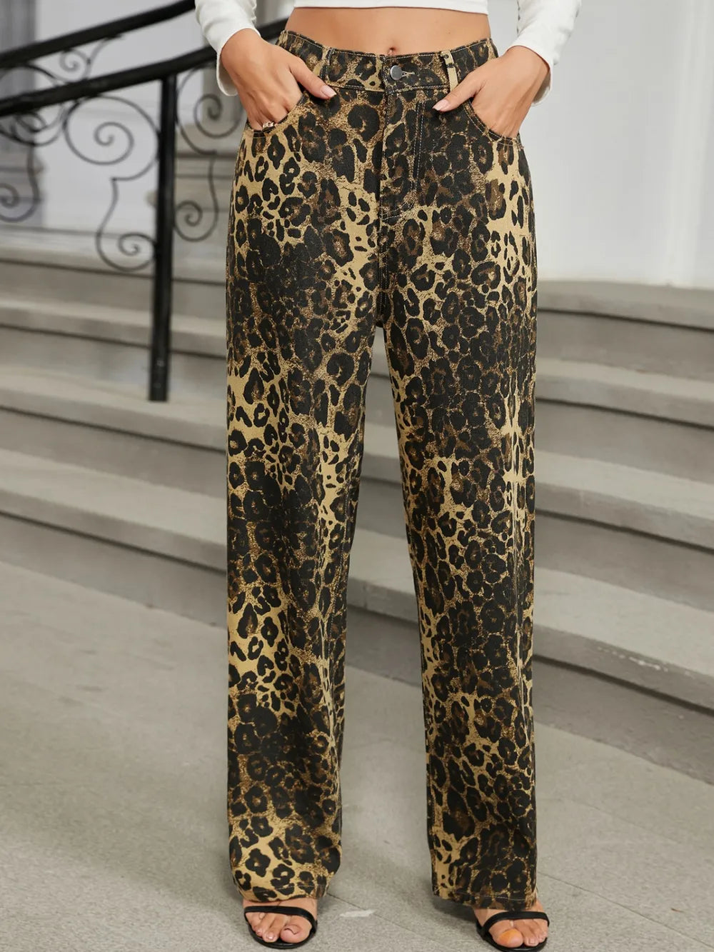 Trendy Leopard Print Jeans with Pockets for Women - Non-Stretch Fabric & Stylish Fit
