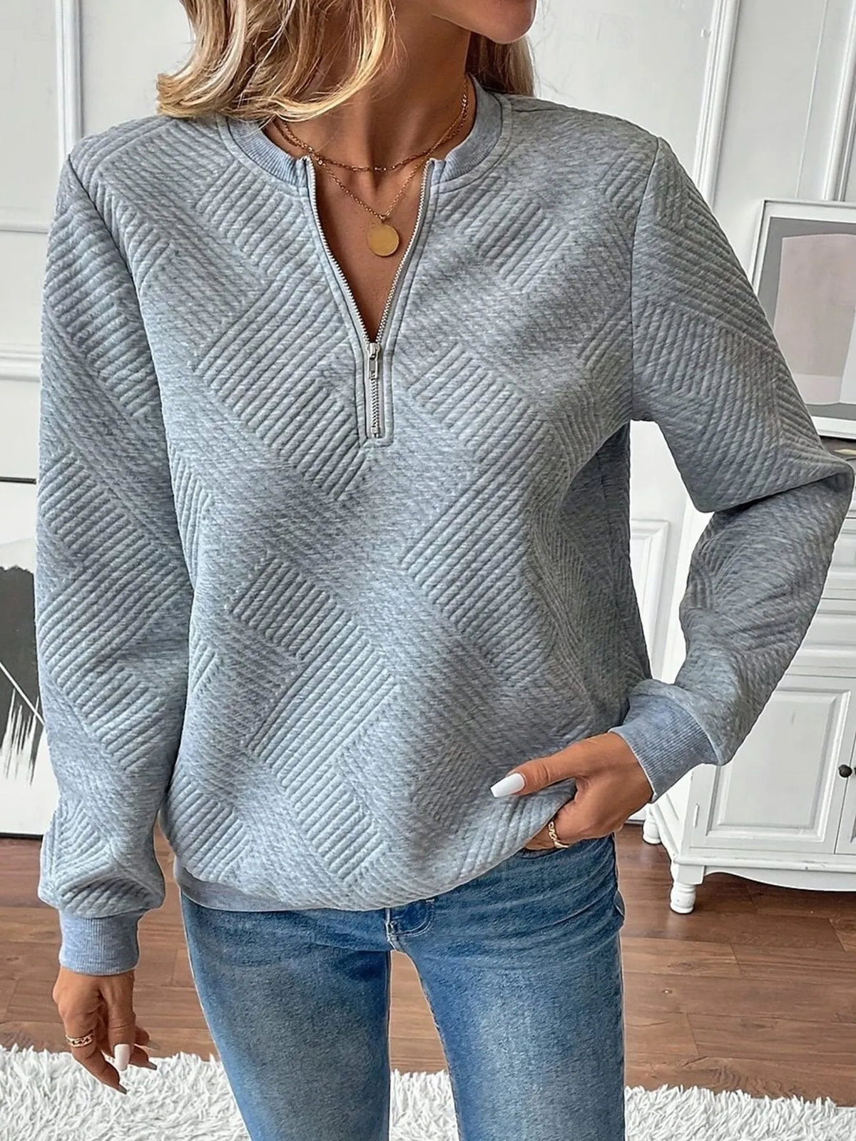 Gray / S