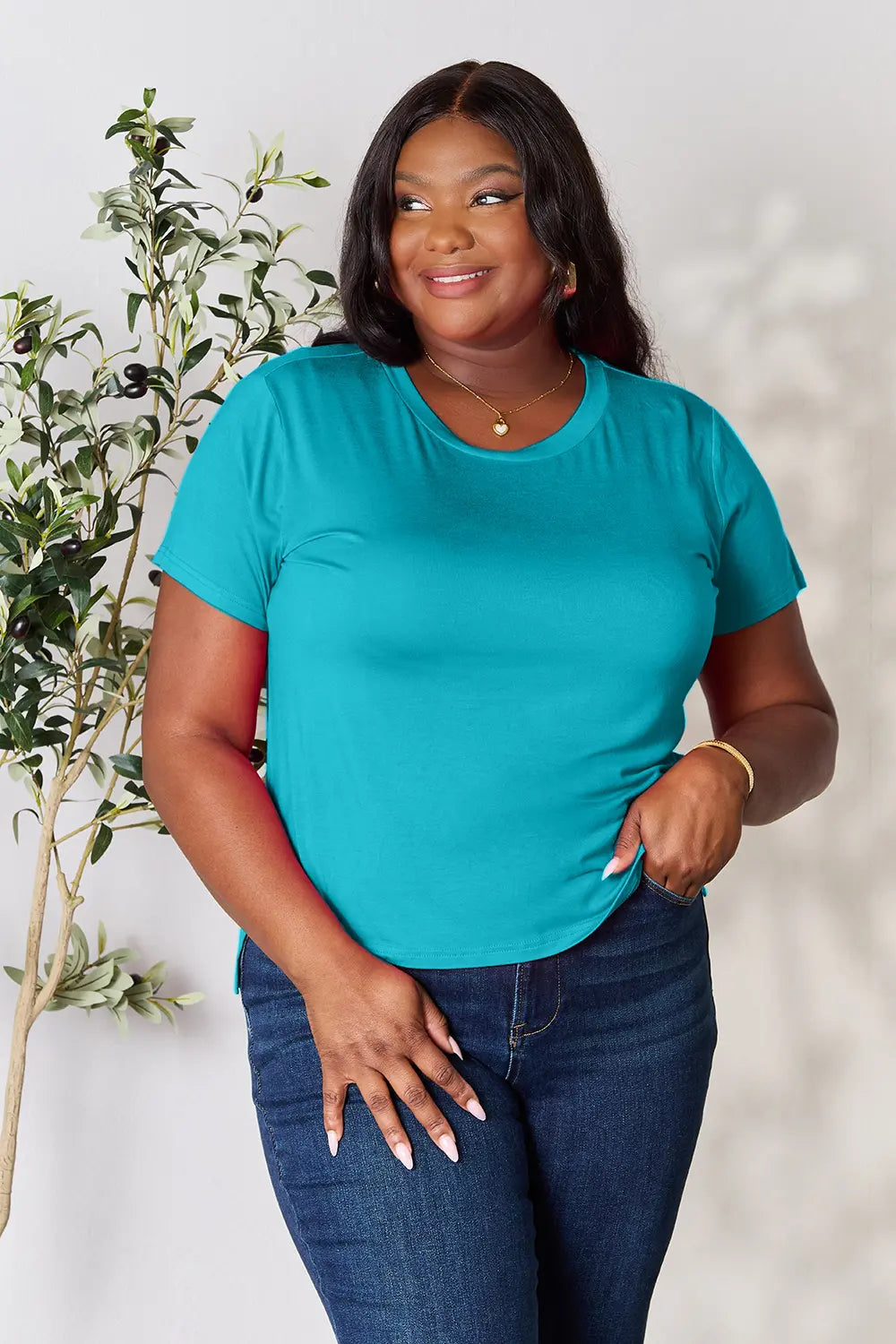 Basic Bae Full Size Round Neck Short Sleeve T-Shirt Plus Size