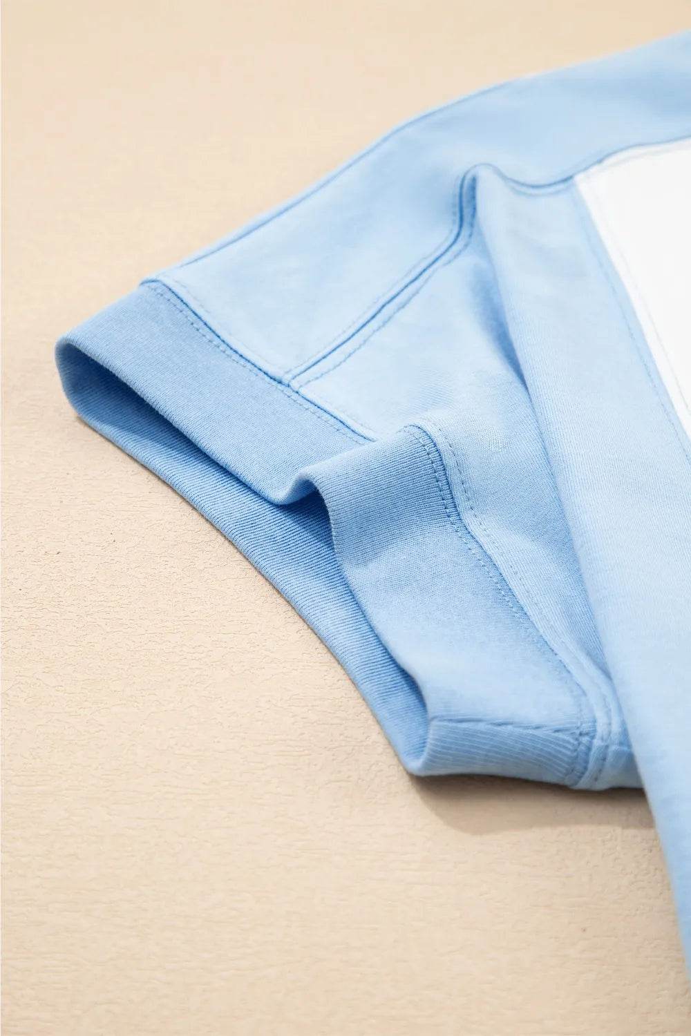 Stylish Color Block Crew Neck T-Shirt with Exposed Seams - Soft Cotton Blend, Slightly Stretchy - Store 42