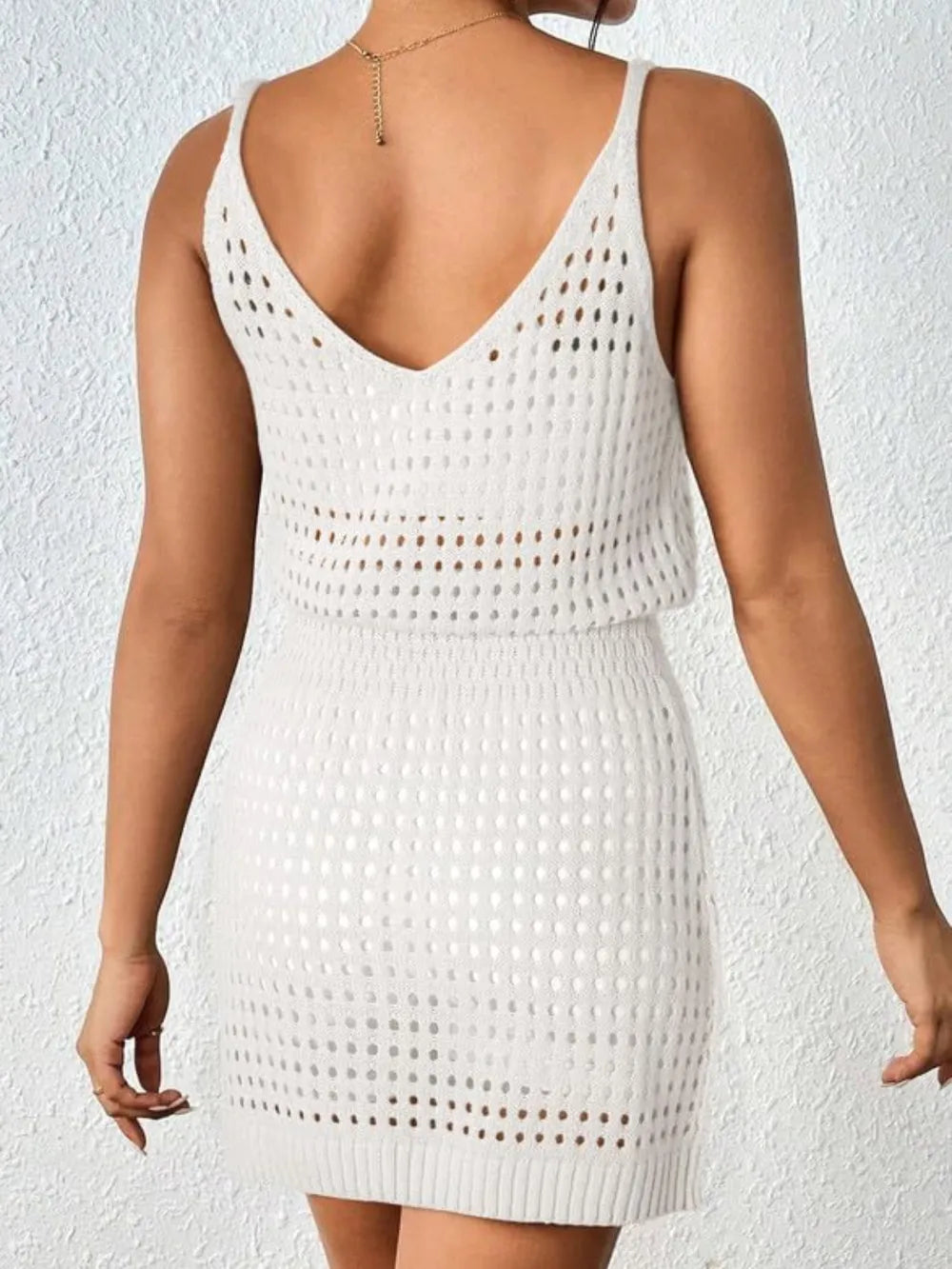 White / S