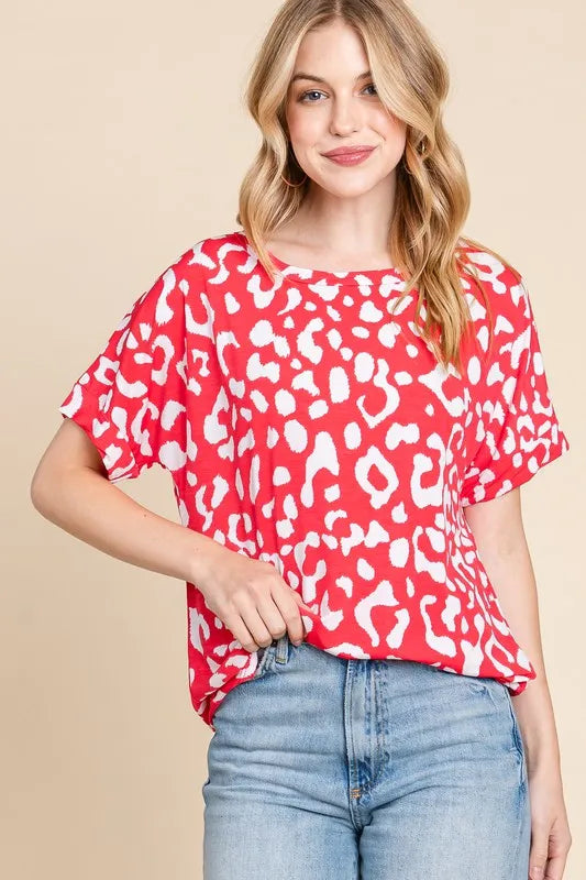 Trendy BOMBOM Animal Print Stretchy T-Shirt - Comfortable Fit, Versatile Style, 95% Polyester