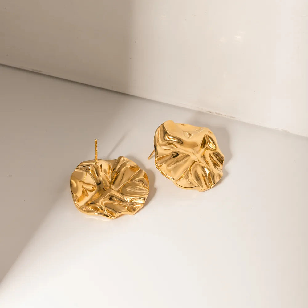 Elegant 18K Gold-Plated Stud Earrings in Stainless Steel - 1 Pair for Chic Style