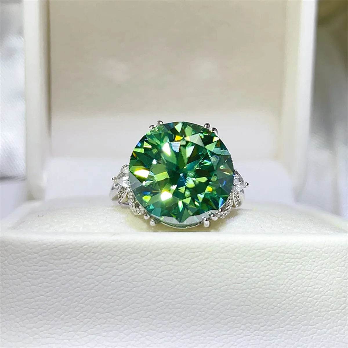 10 Carat Moissanite Ring in 925 Sterling Silver with Matching Box and Certificate - Store 42