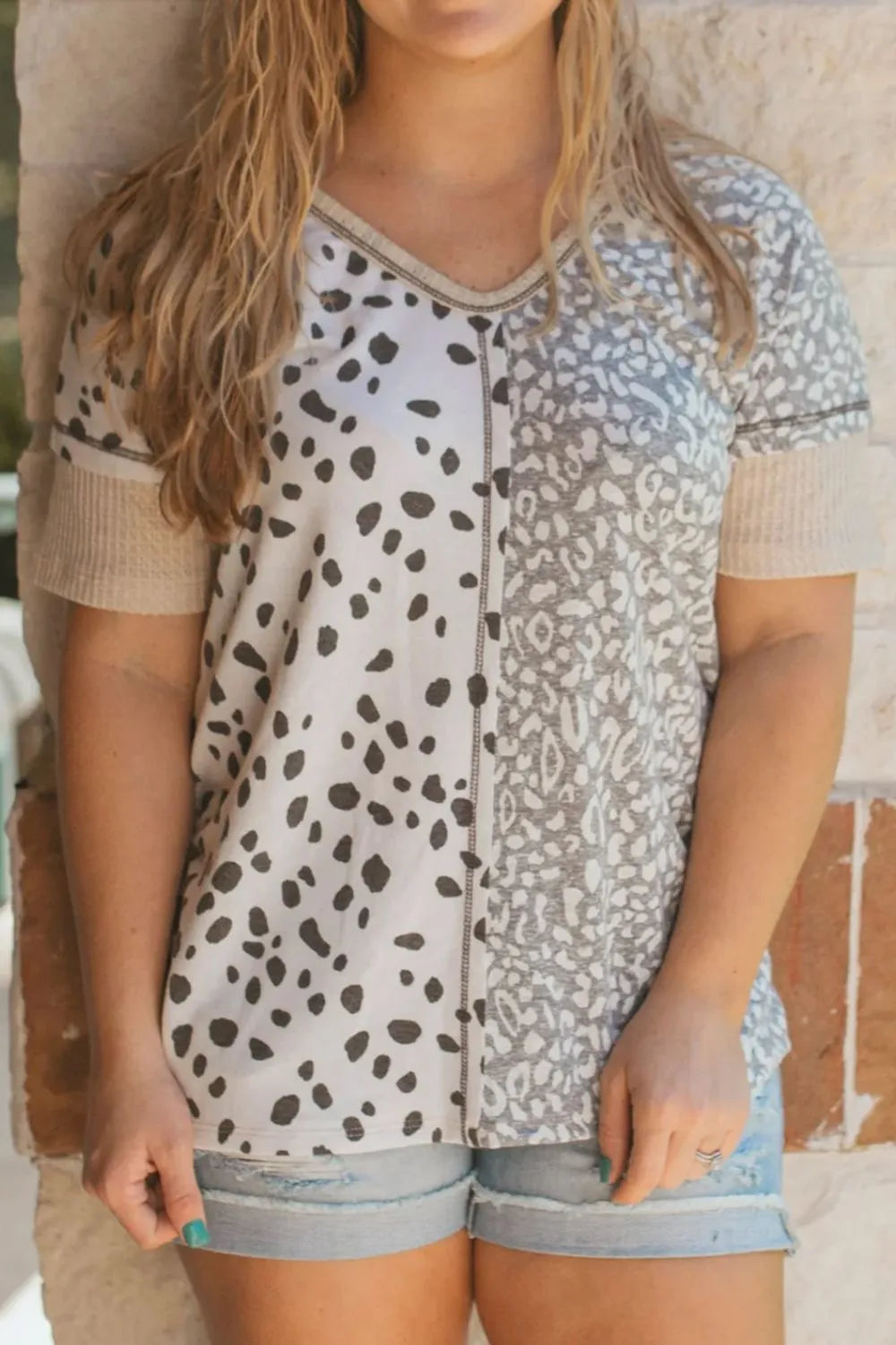 Plus Size Leopard Print V-Neck Short Sleeve T-Shirt - Opaque Fabric, 95% Polyester